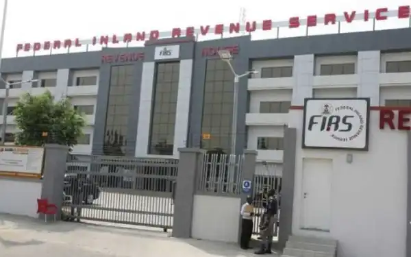 Unbelievable!! Only 40 Super-Rich Nigerians Pay Their Correct Tax